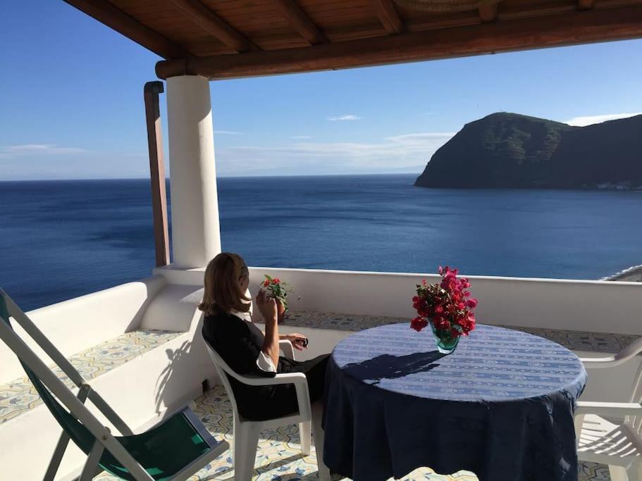 Casa Vacanze Vista Mare Mela B Lipari  Luaran gambar