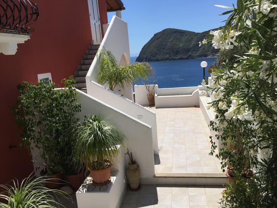 Casa Vacanze Vista Mare Mela B Lipari  Luaran gambar