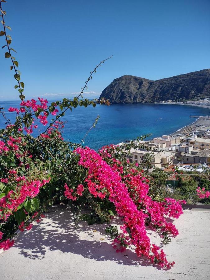 Casa Vacanze Vista Mare Mela B Lipari  Luaran gambar